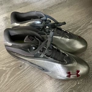 Under Armour Football Cleats University of SC logo